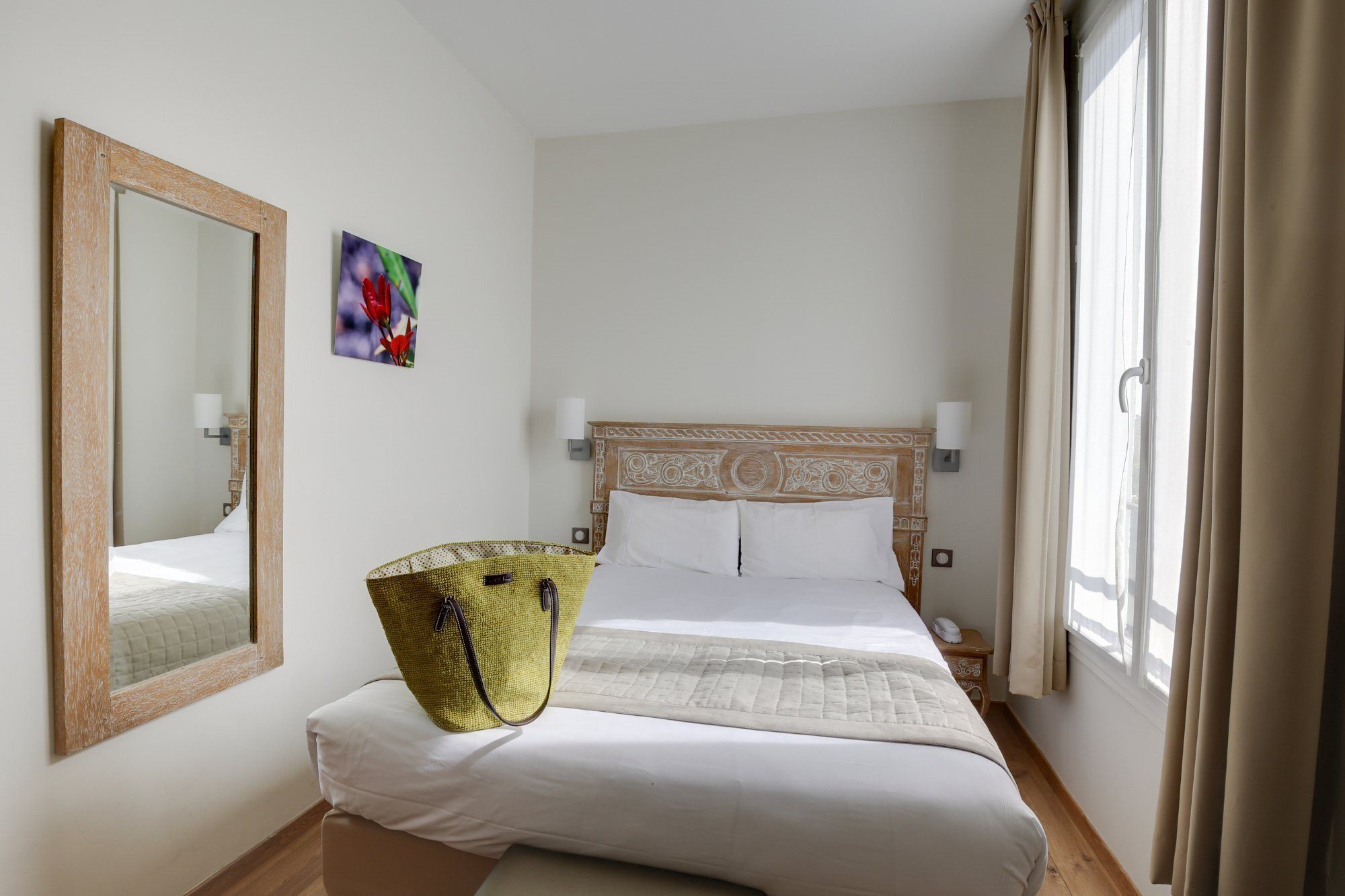 Hotel Du Printemps Париж Экстерьер фото